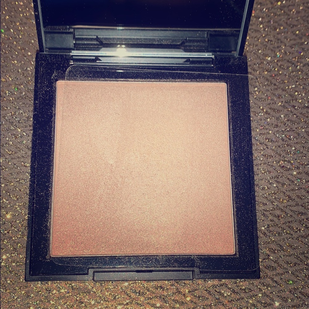 MORPHE HIGH IMPACT highlighter/ illuminator